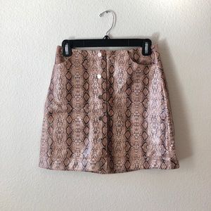 TOPSHOP Snakeskin Mini Skirt